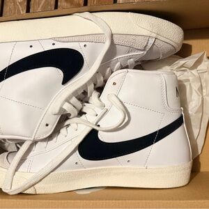 Nike Women’s Blazer